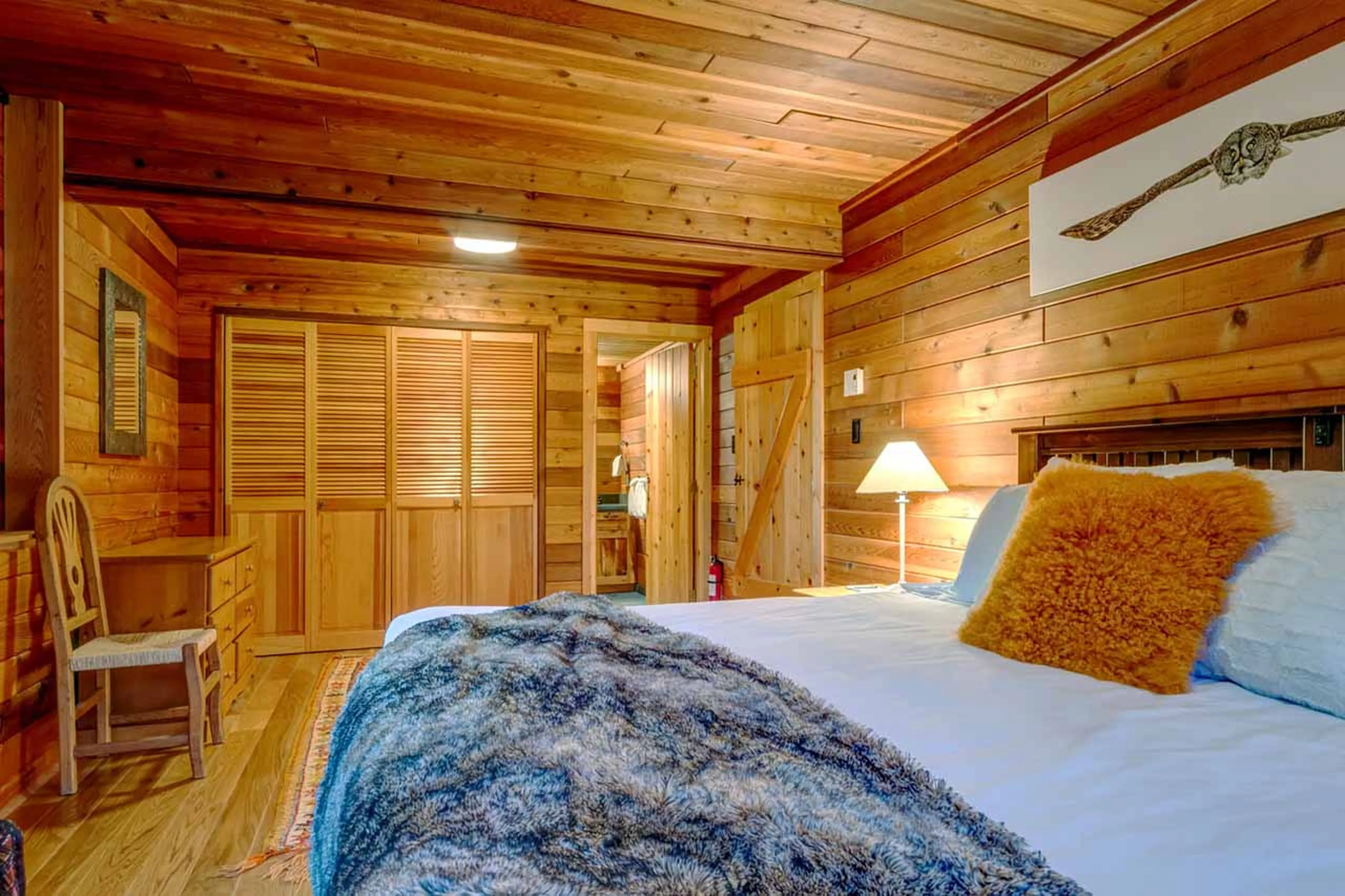 Bedroom 1 bed at Snowridge Chalet 7 in Whistler