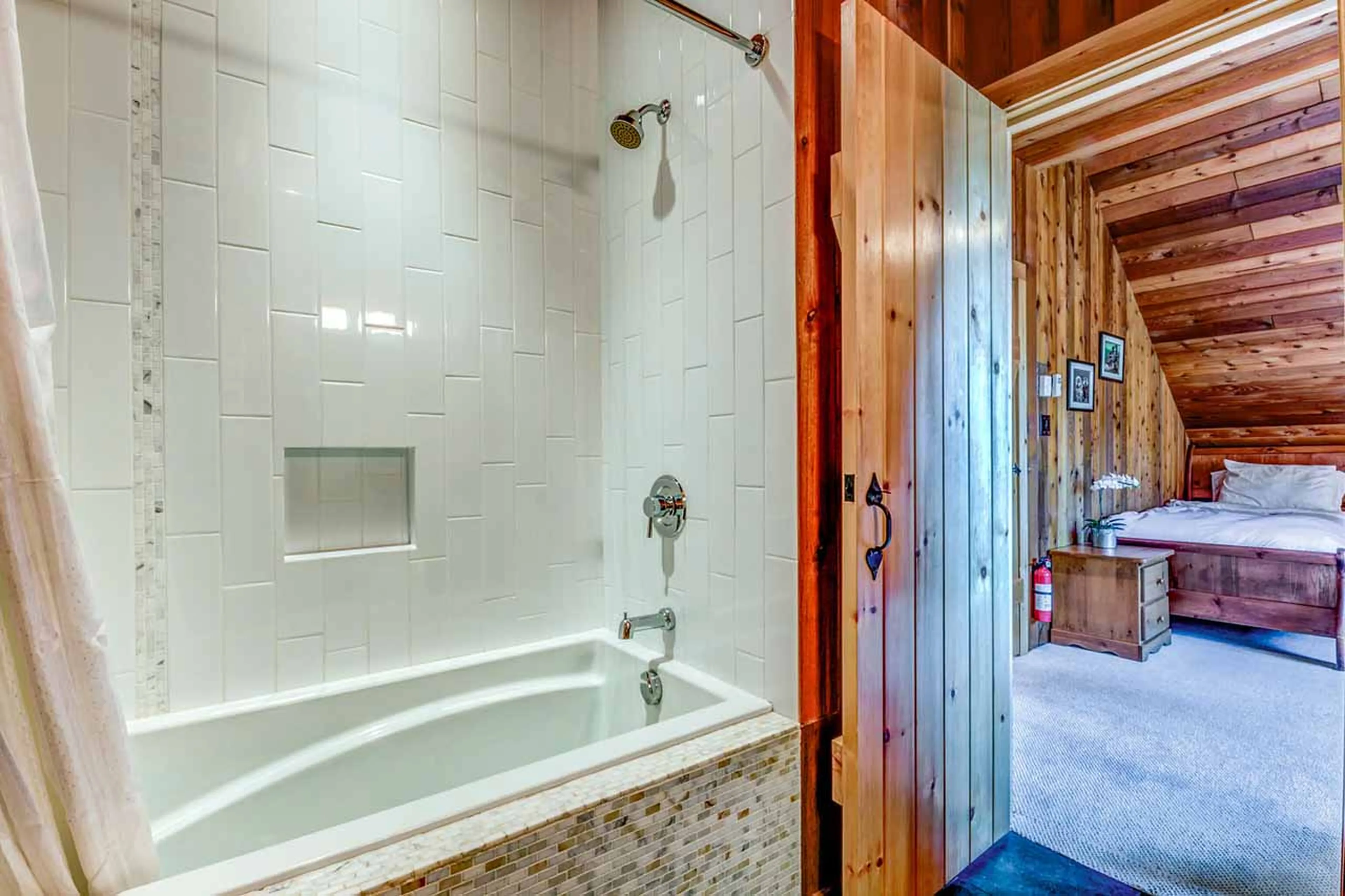 Bedroom 3 en-suite at Snowridge Chalet 7 in Whistler