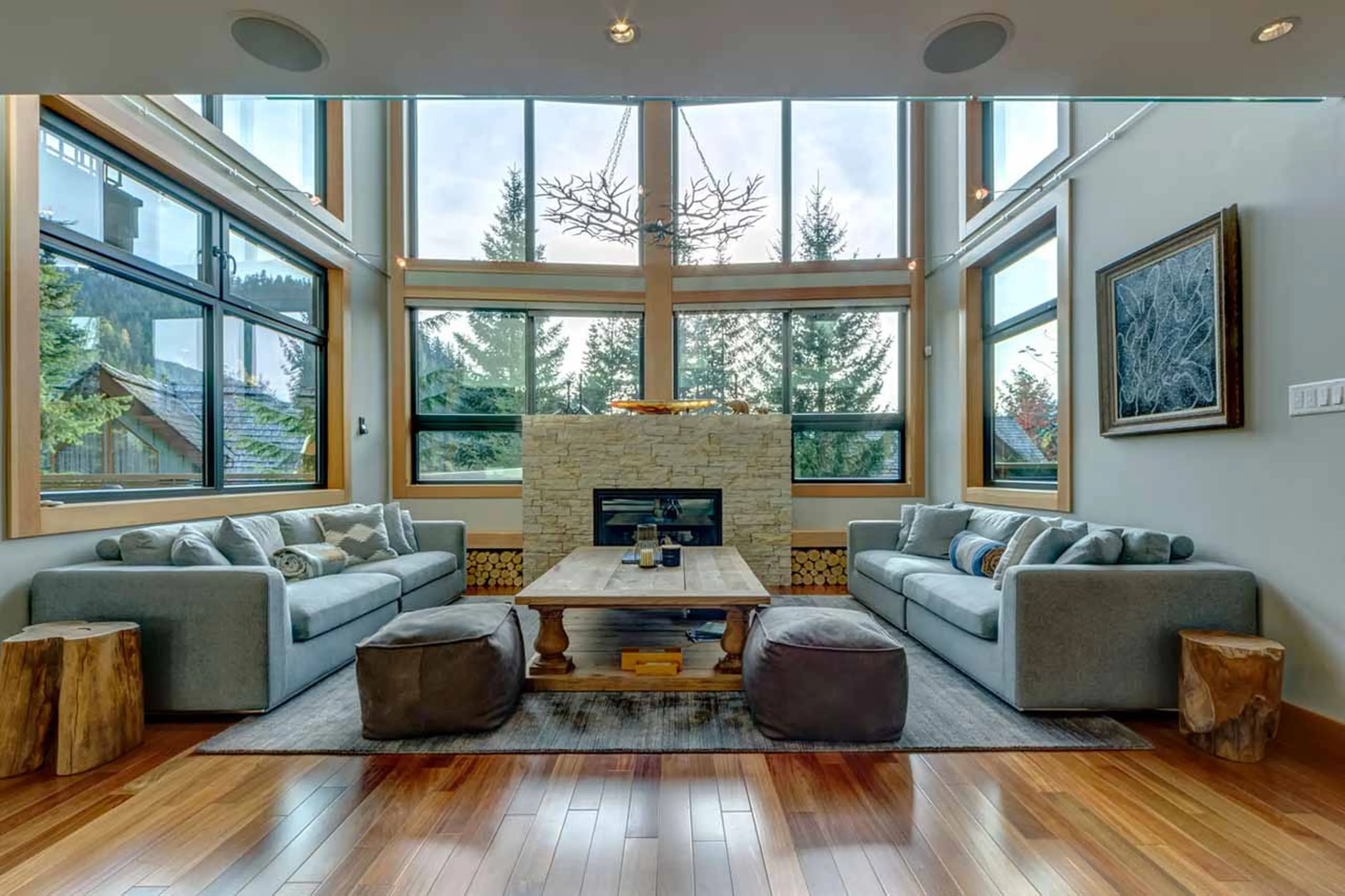 Living area at Snowridge Views in Whistler