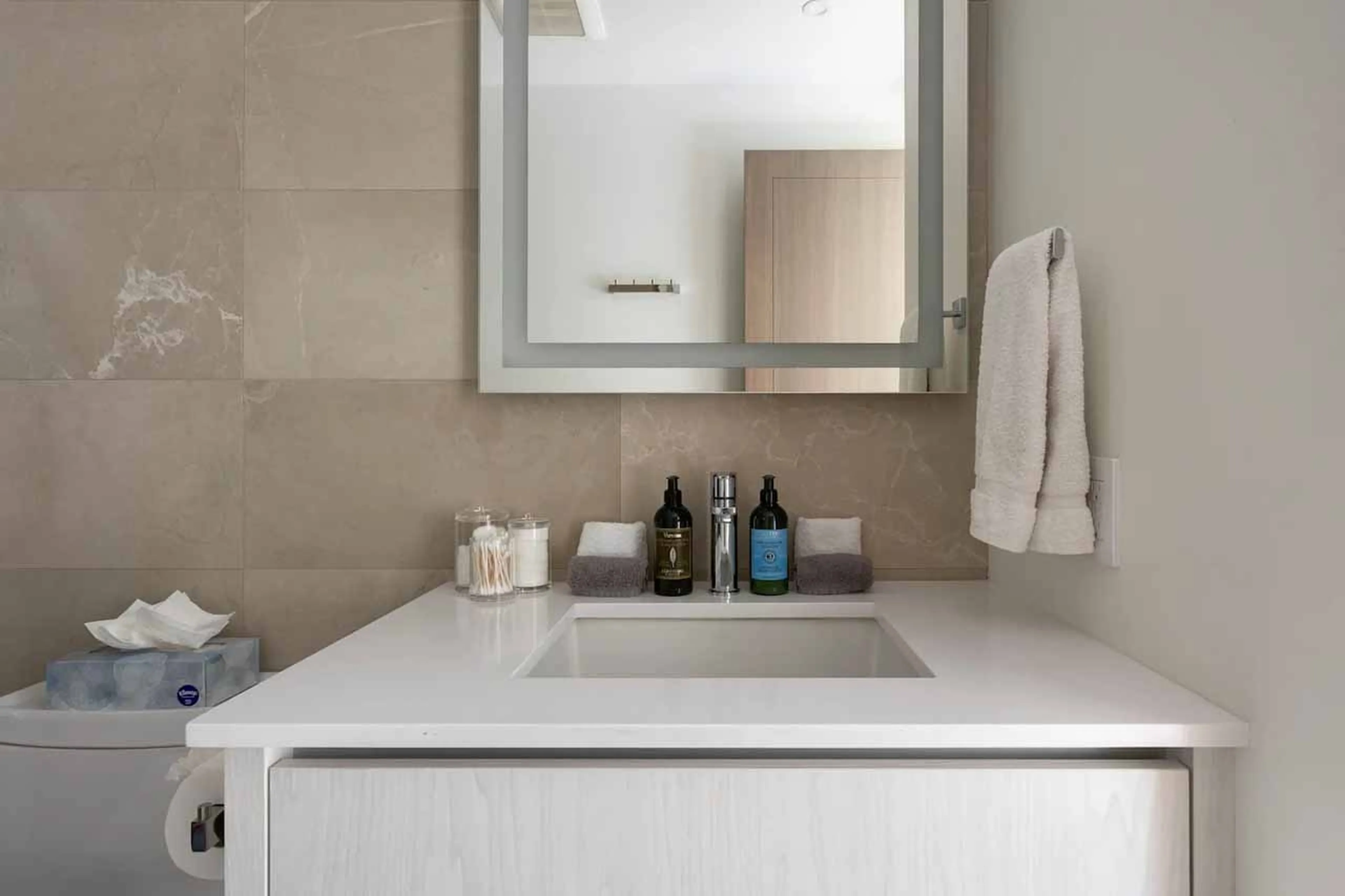 Bedroom 4 en-suite at Chalet Stellar Jay in Whistler