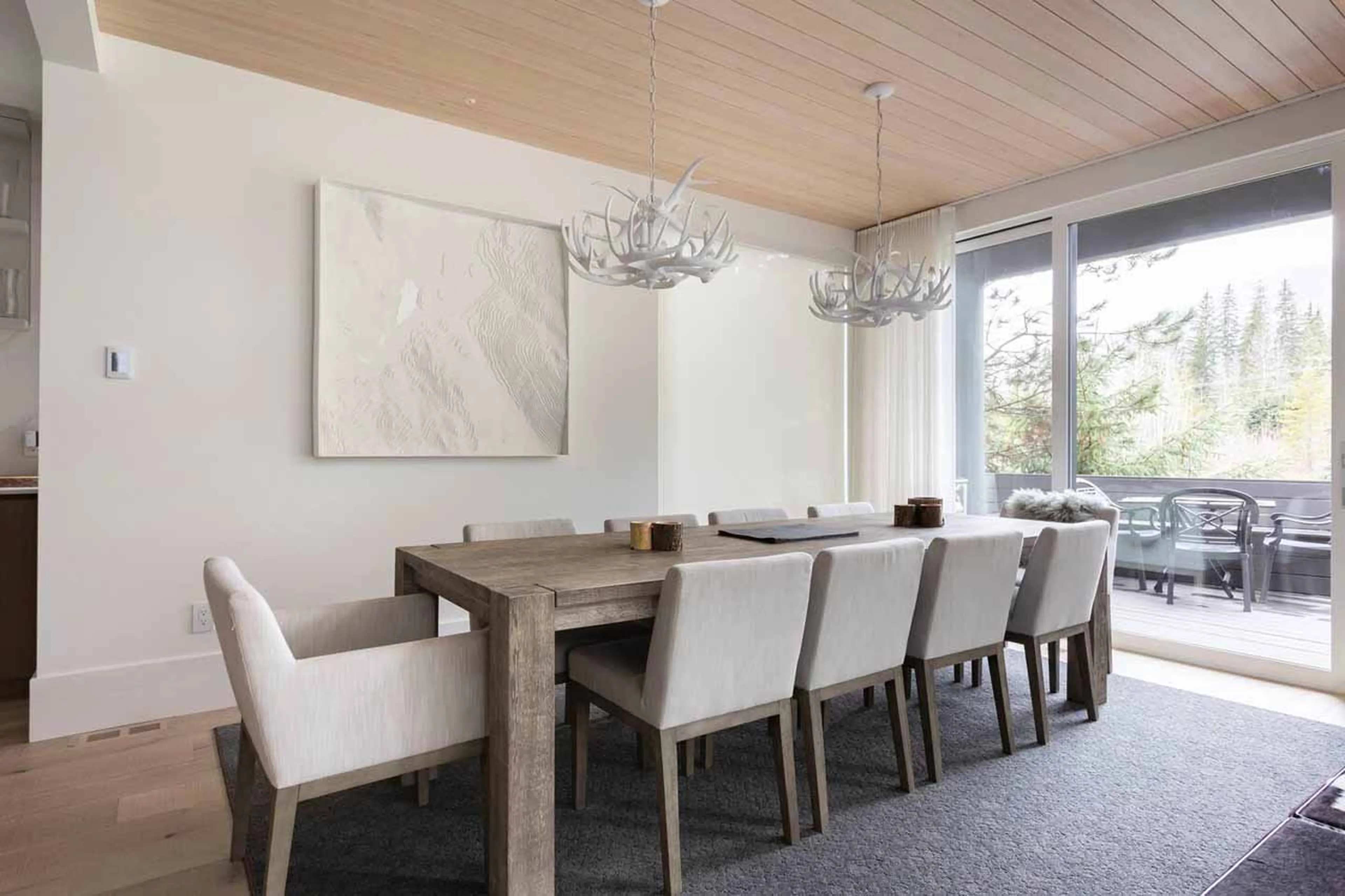 Dining area at Chalet Stellar Jay in Whistler