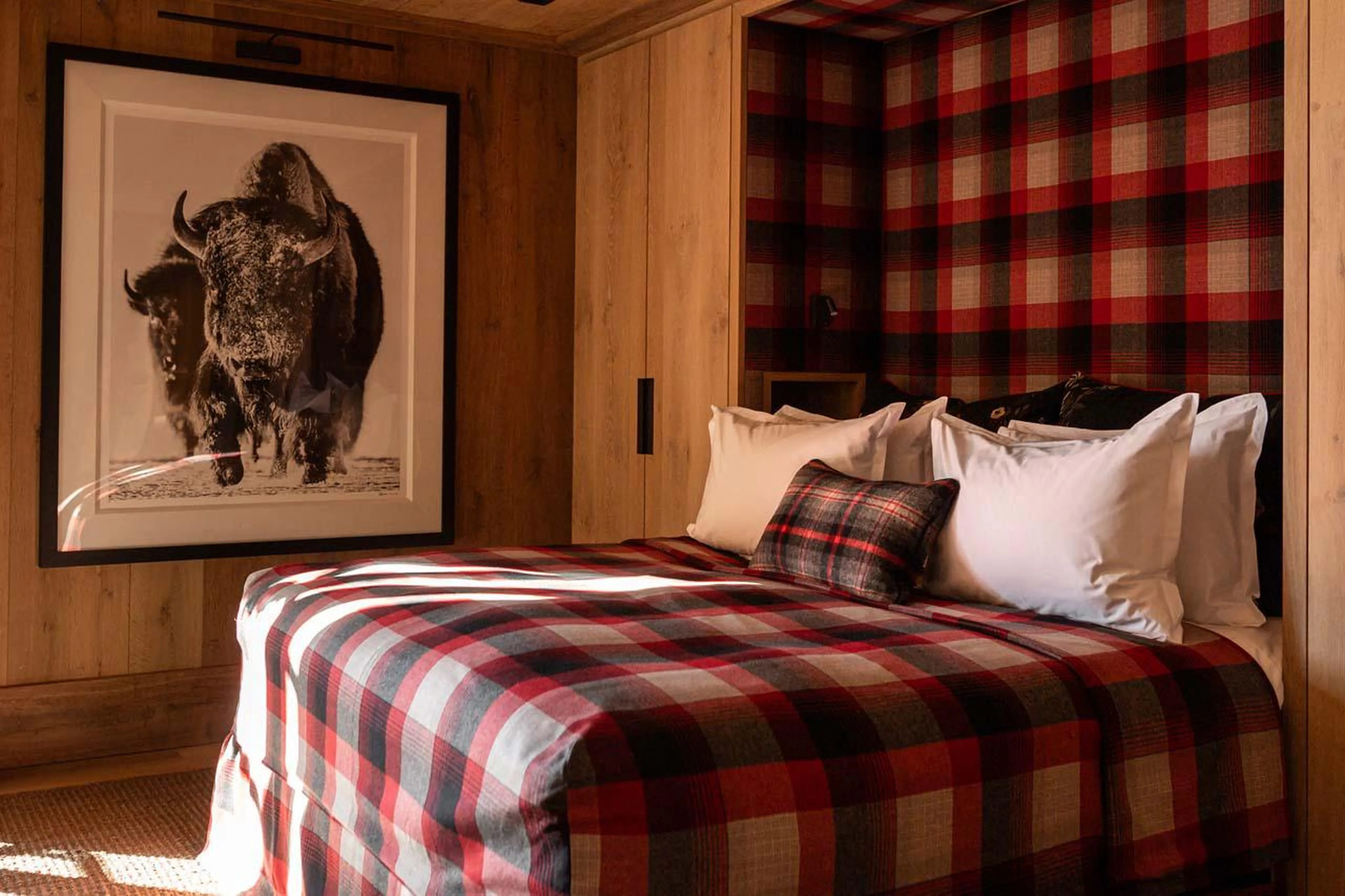 Double bedroom with en-suite shower room at The Barn in Lech