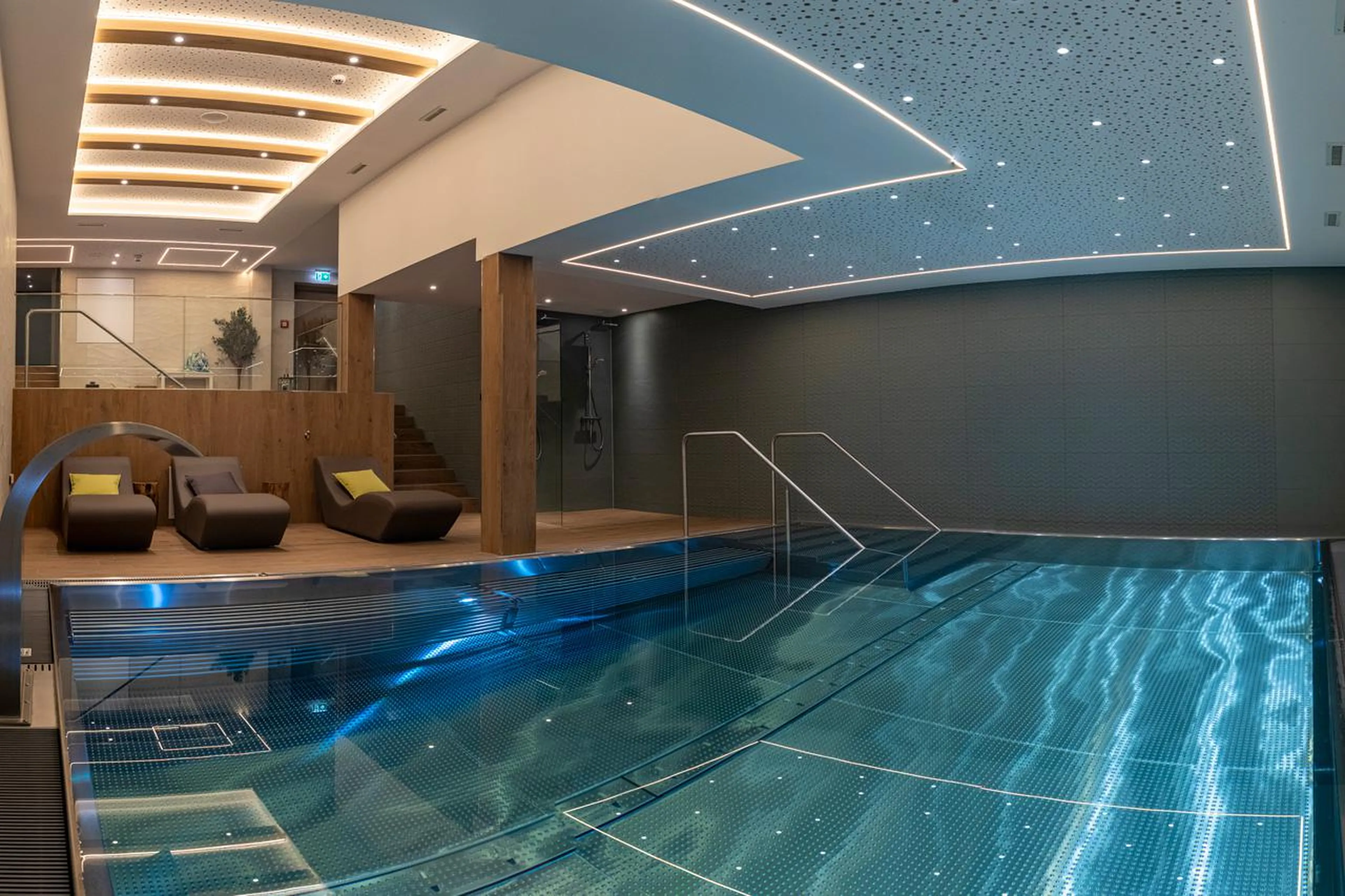 Pool in The Lodge @ 47