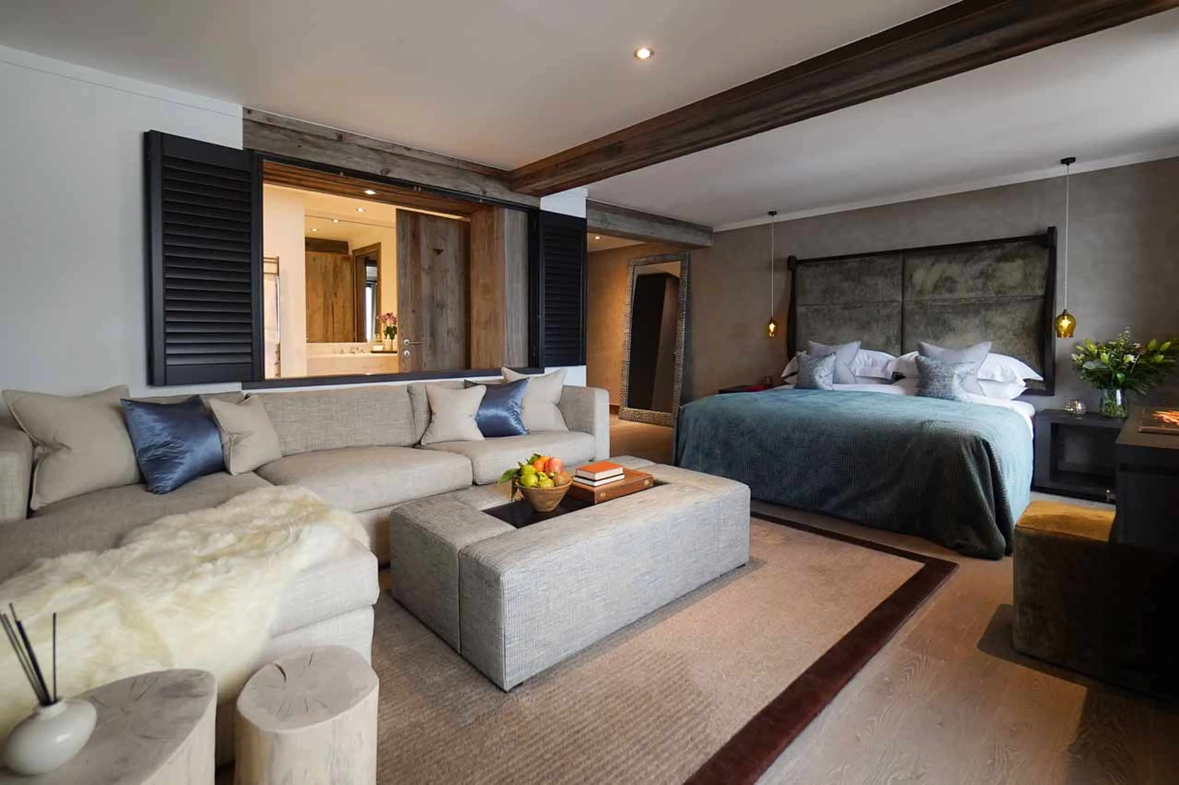 Double bedroom at he Lodge in Verbier