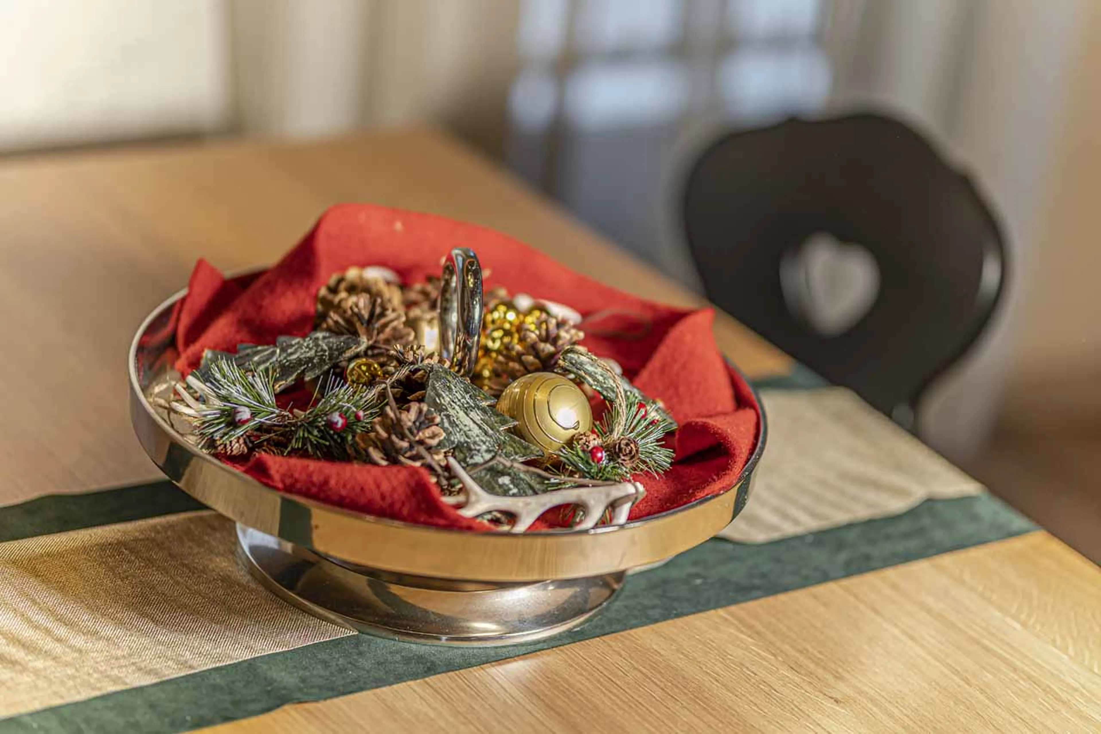 Dining table decor at The Loft in Val Gardena