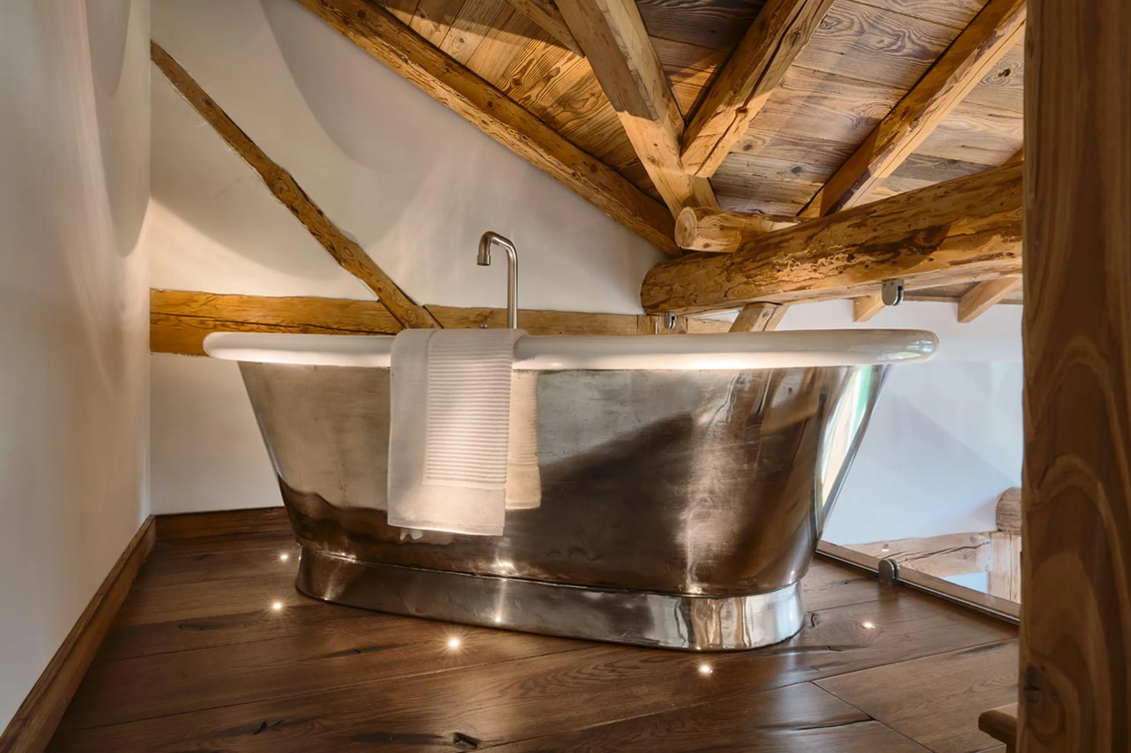 Roll top bath at The Old Macaroni in Morzine