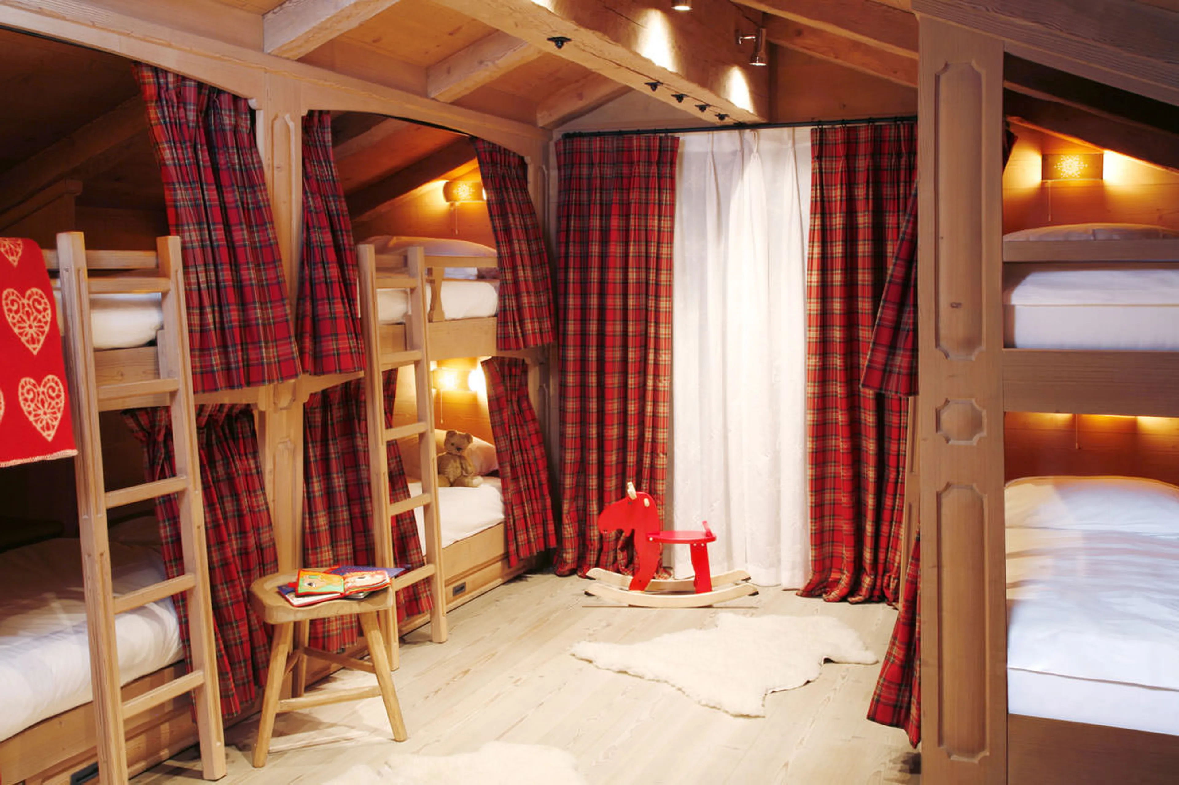 Bedroom seven at  Tivoli Lodge in Davos