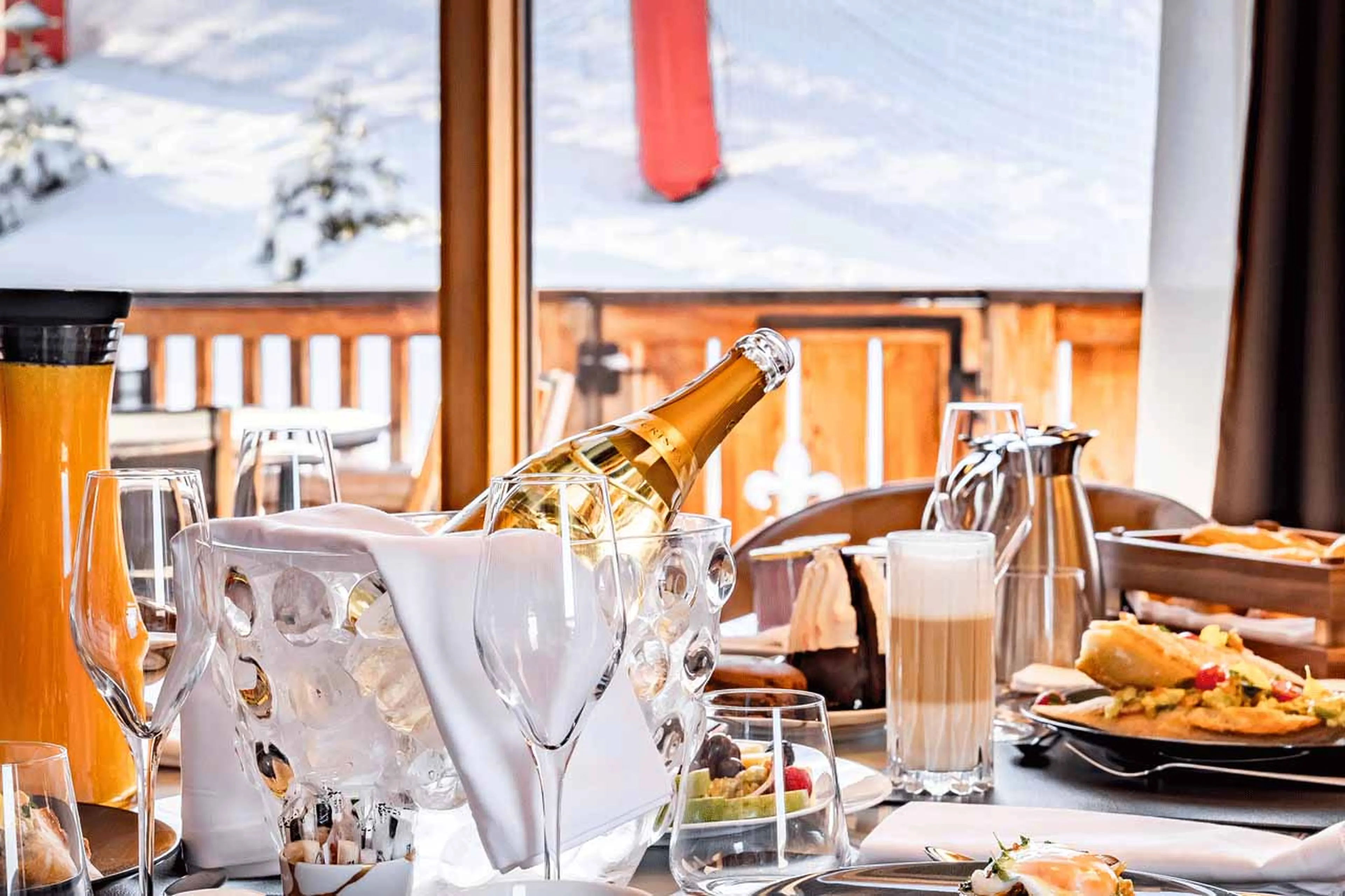Dining at Ultima Courchevel Prestige in Courchevel 1650