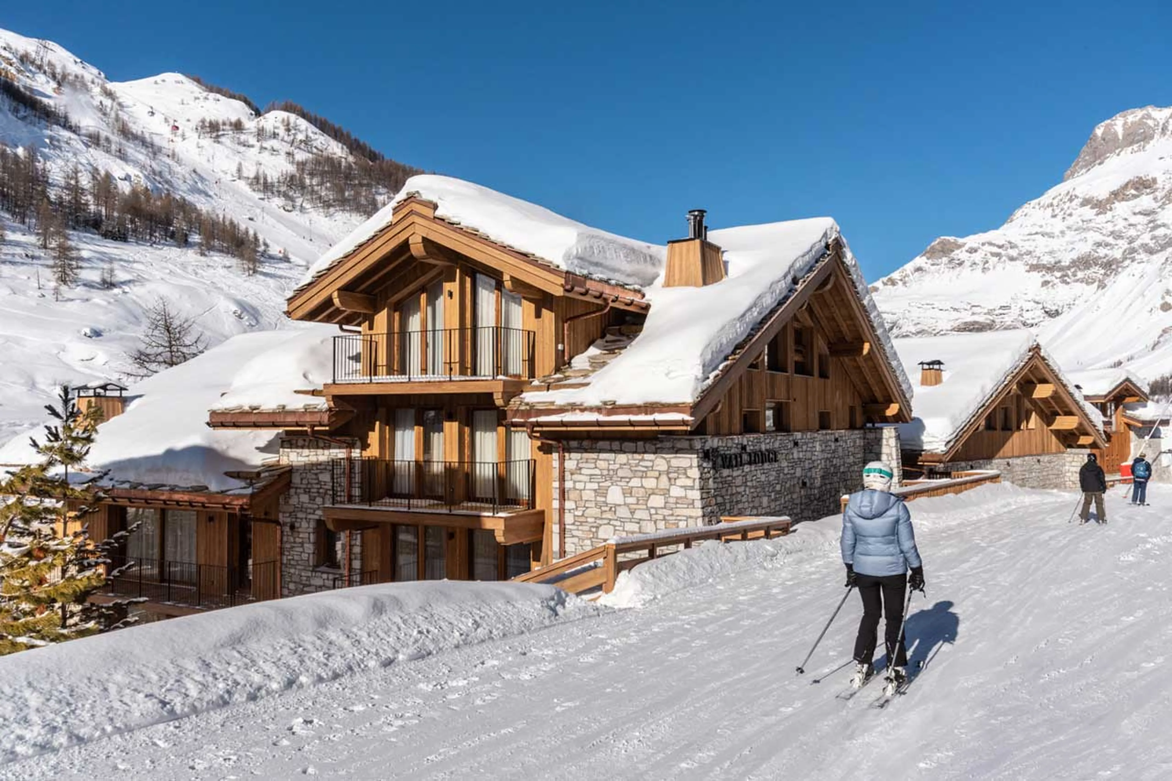 Ski-in/ski-out access of Penthouse Vail Lodge A32 in Val d'Isere