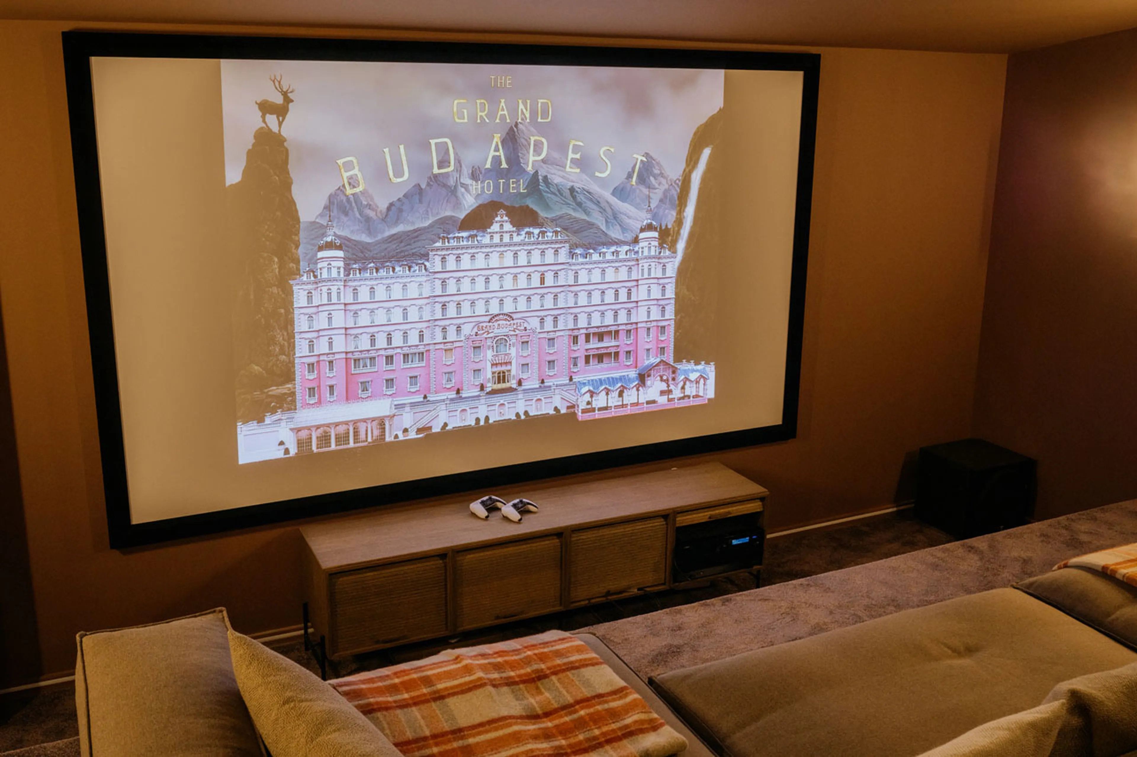 Home cinema at Villa Butterfly in Chamonix