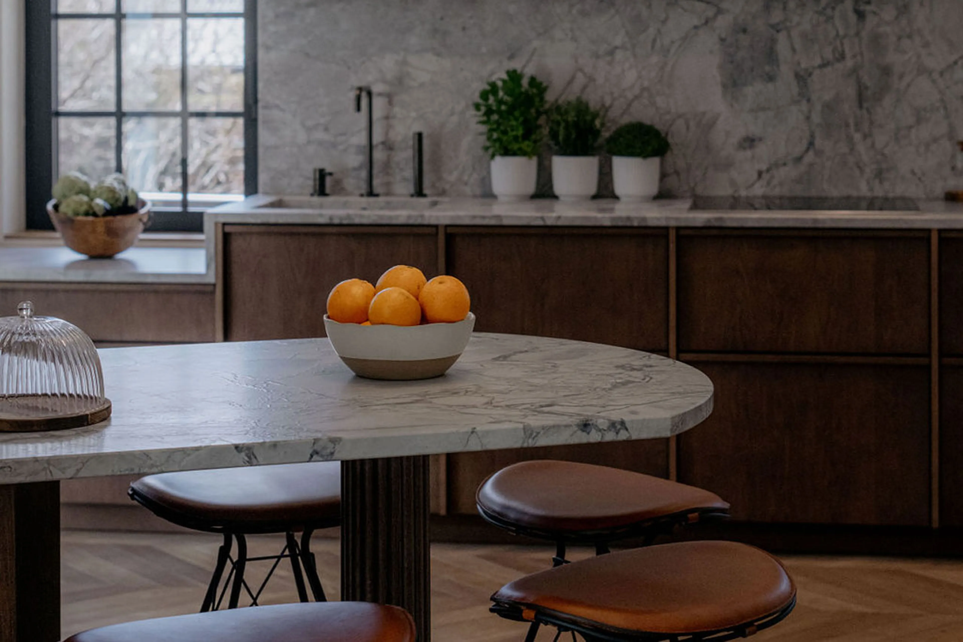 Kitchen with breakfast bar at Villa Butterfly in Chamonix