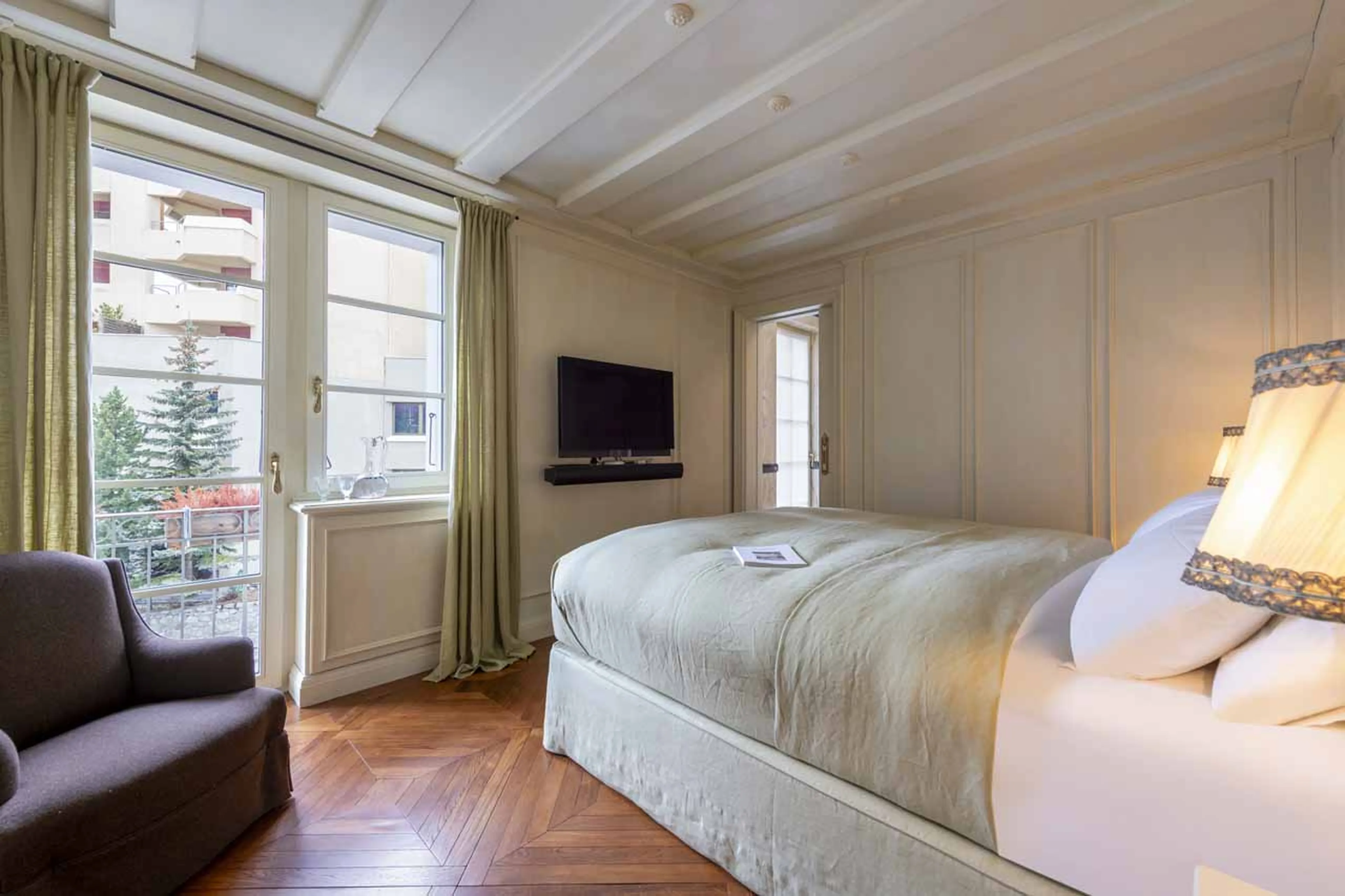 Double bedroom in Villa Erica 2, St Moritz