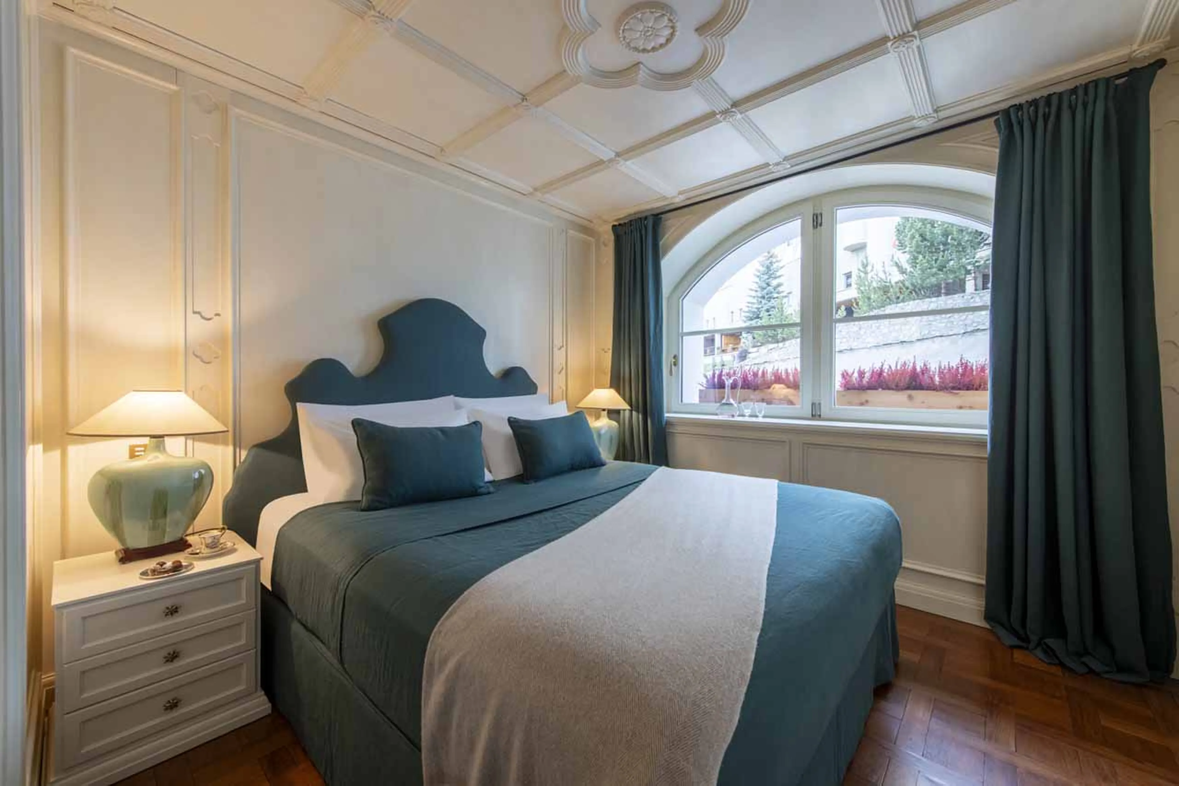 Double bedroom in Villa Erica 1, St Moritz