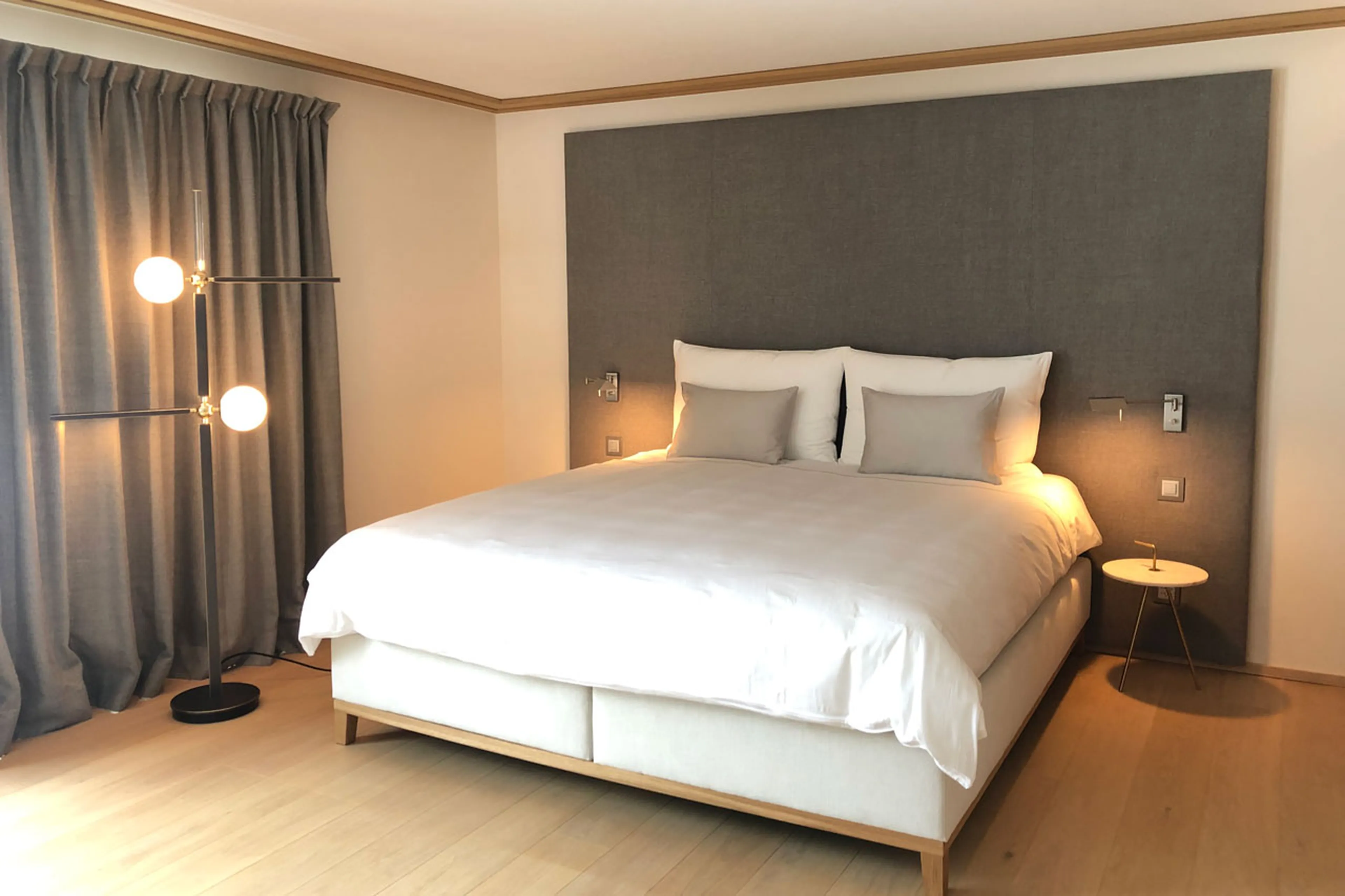 Double bedroom in Villa Grialetsch in Klosters