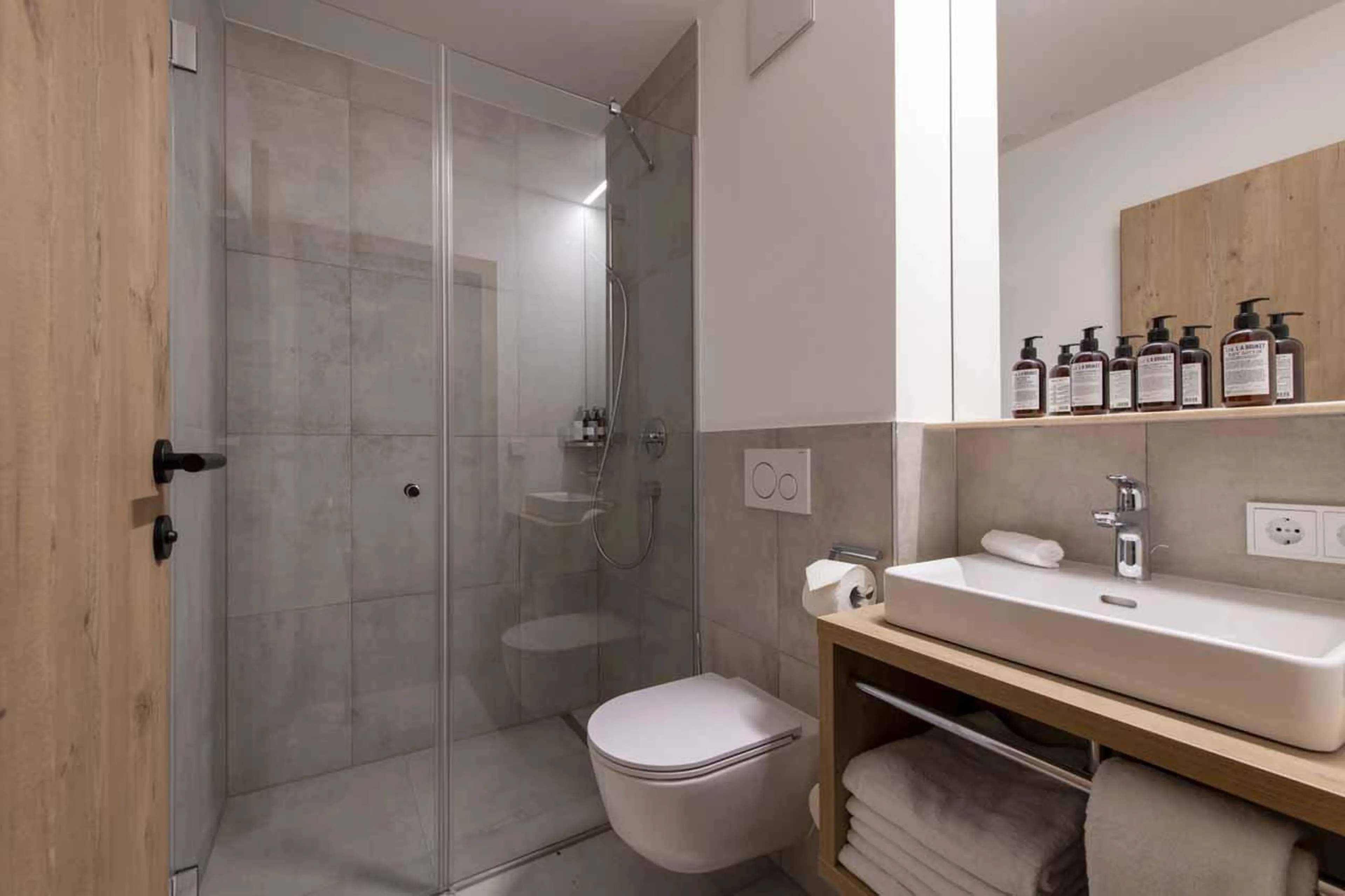 Bathroom two at Villa Villekulla in St Anton