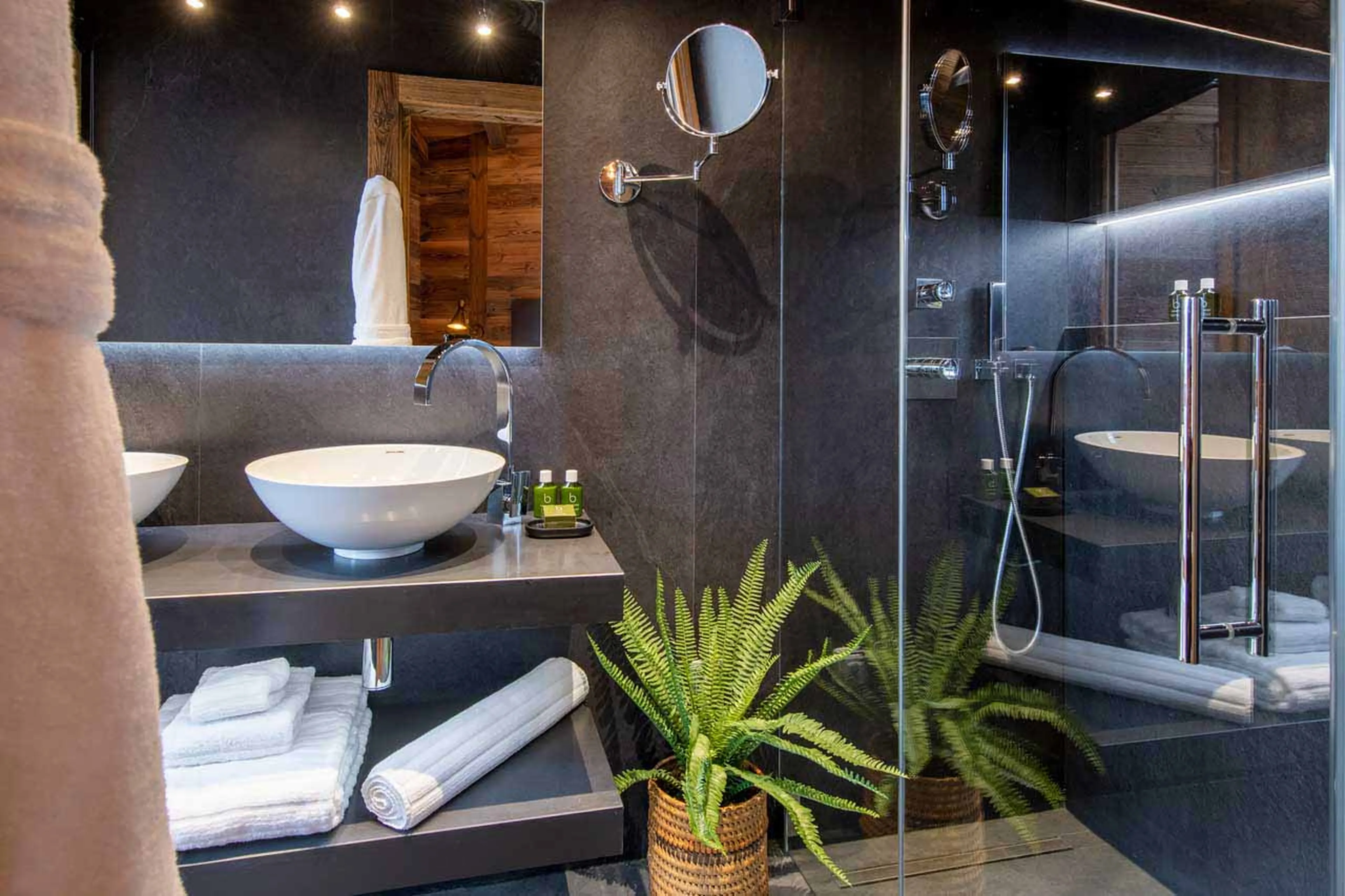 Bathroom three at ZEMS Lodge in Morzine