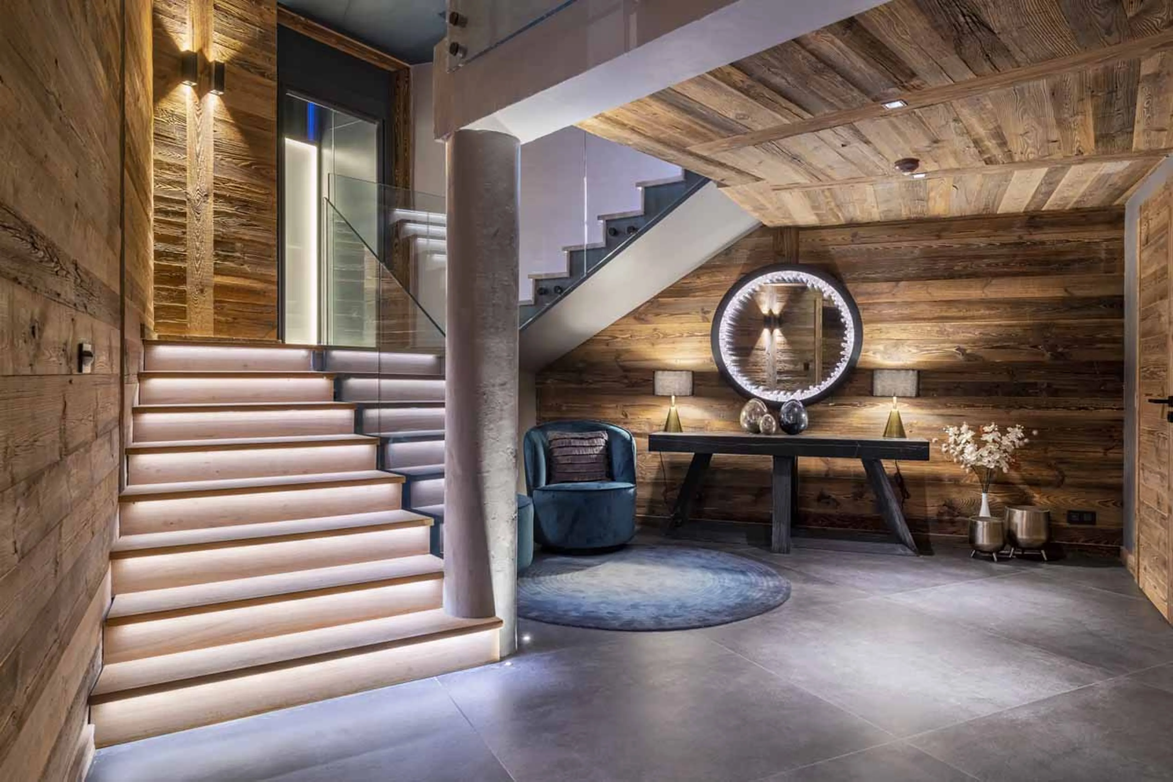 Entrance hall and elevator at ZEMS Lodge in Morzine