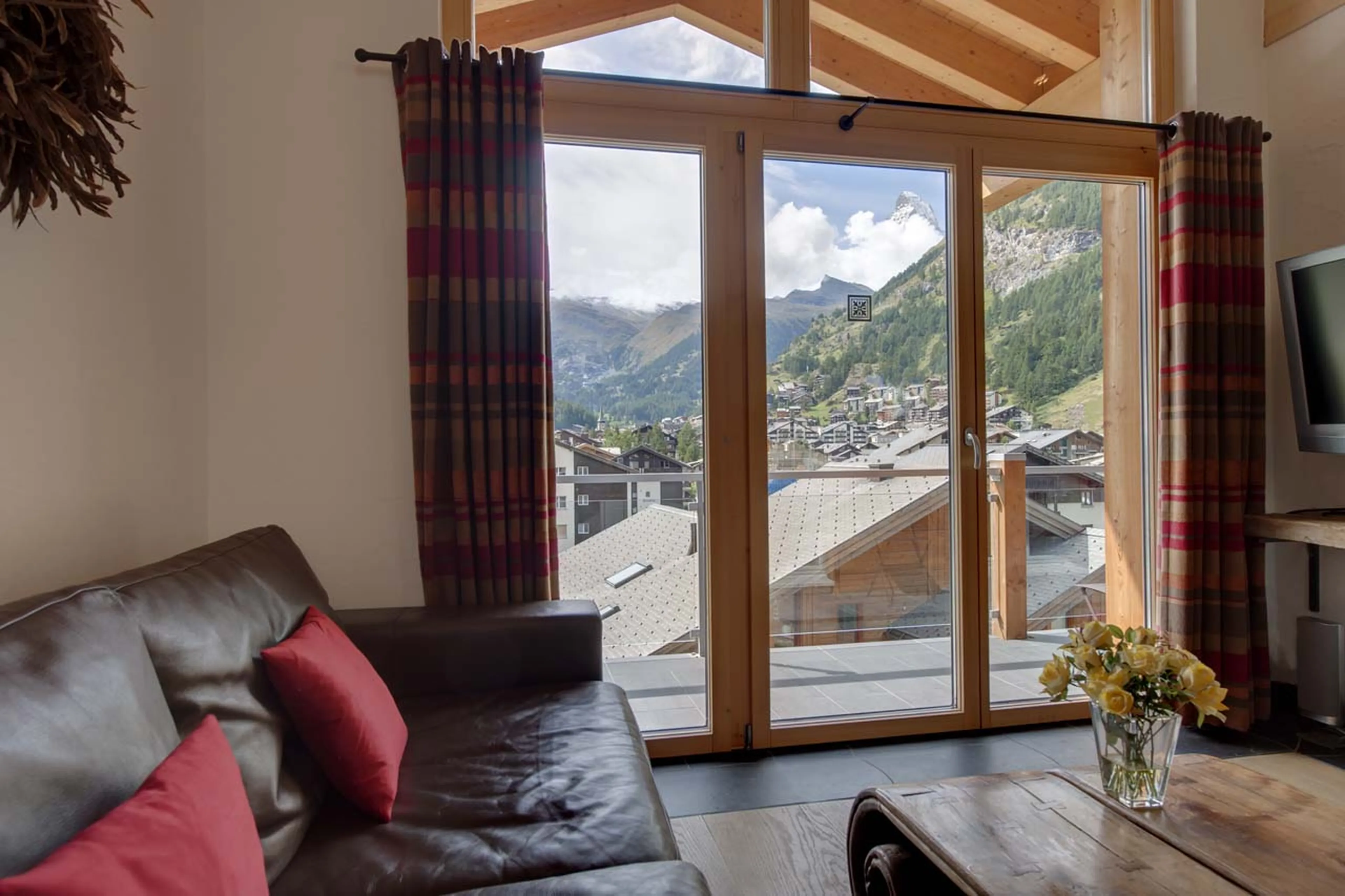 South-facing balcony access at Zermatt Lodge in Zermatt