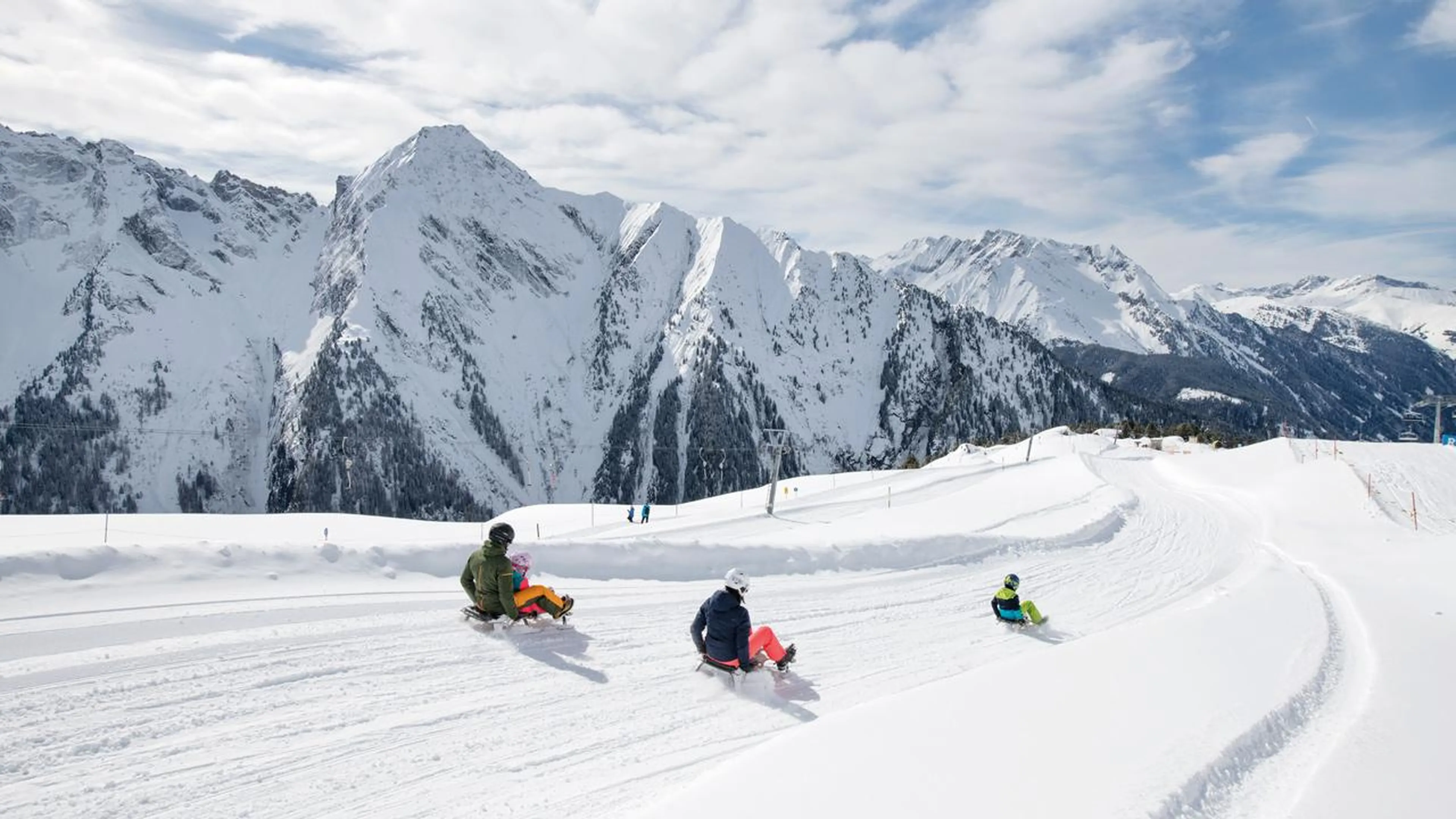 Toboganning in Zileratall