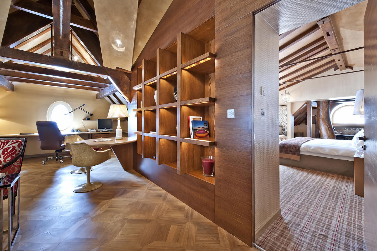 Office area in The Penthouse in St Moritz